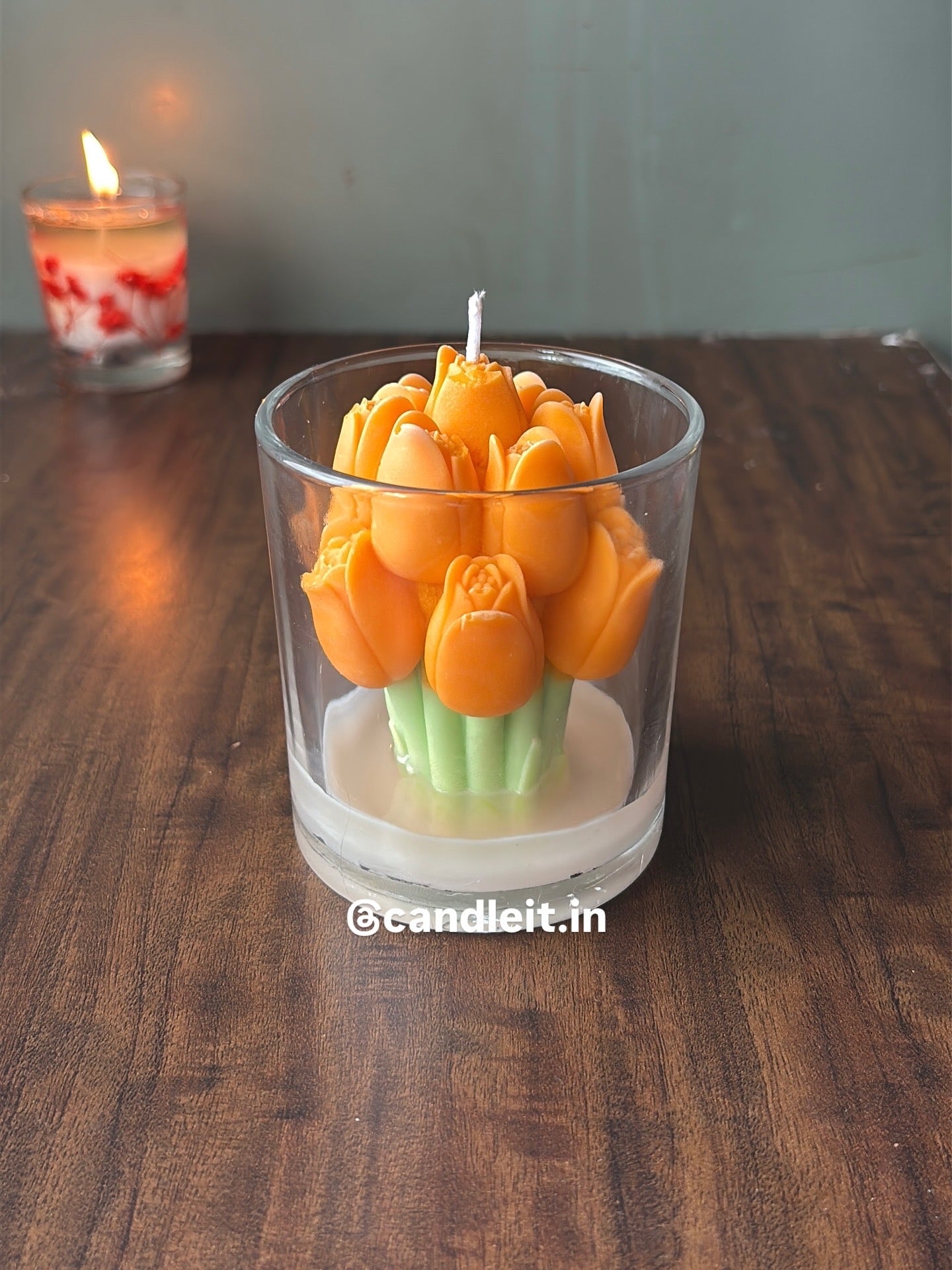 Glass Tulip Bouquet Candle🌷