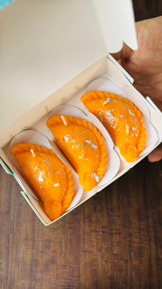 Gujiya Candle Gift Box