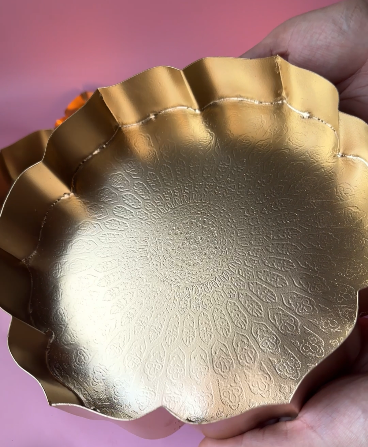 9 inch Lotus Urli Thal