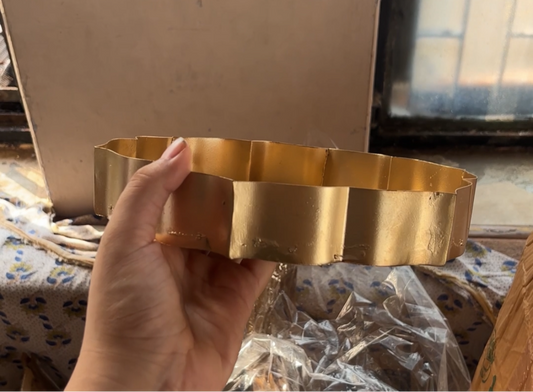 9 inch Lotus Urli Thal