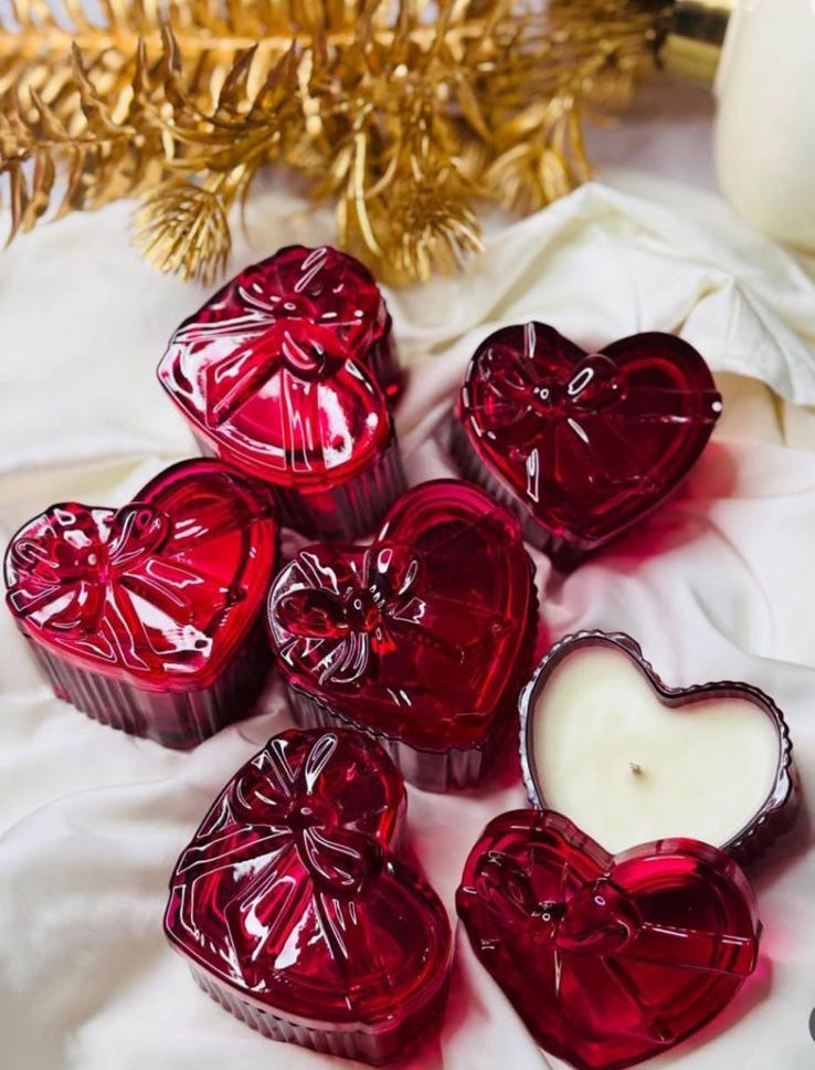 Crimson Promise Candle - Luxury Scented Heart Candle