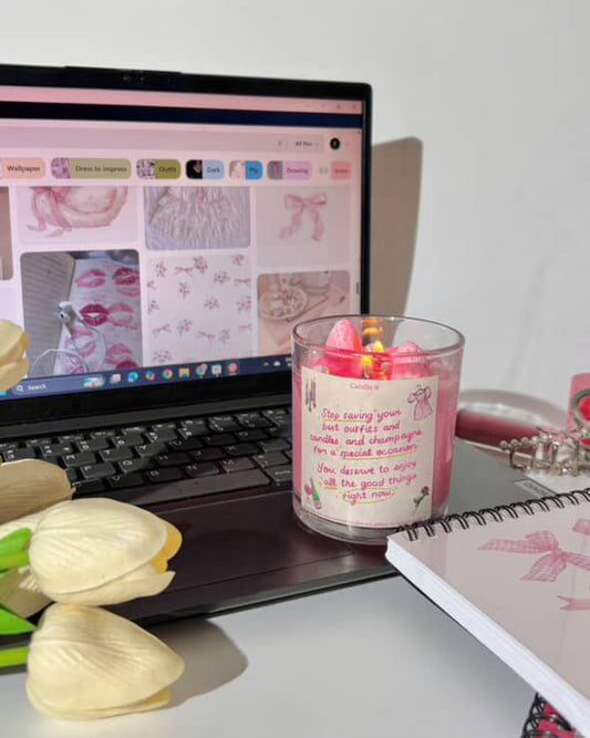 Girly Core Candle🎀