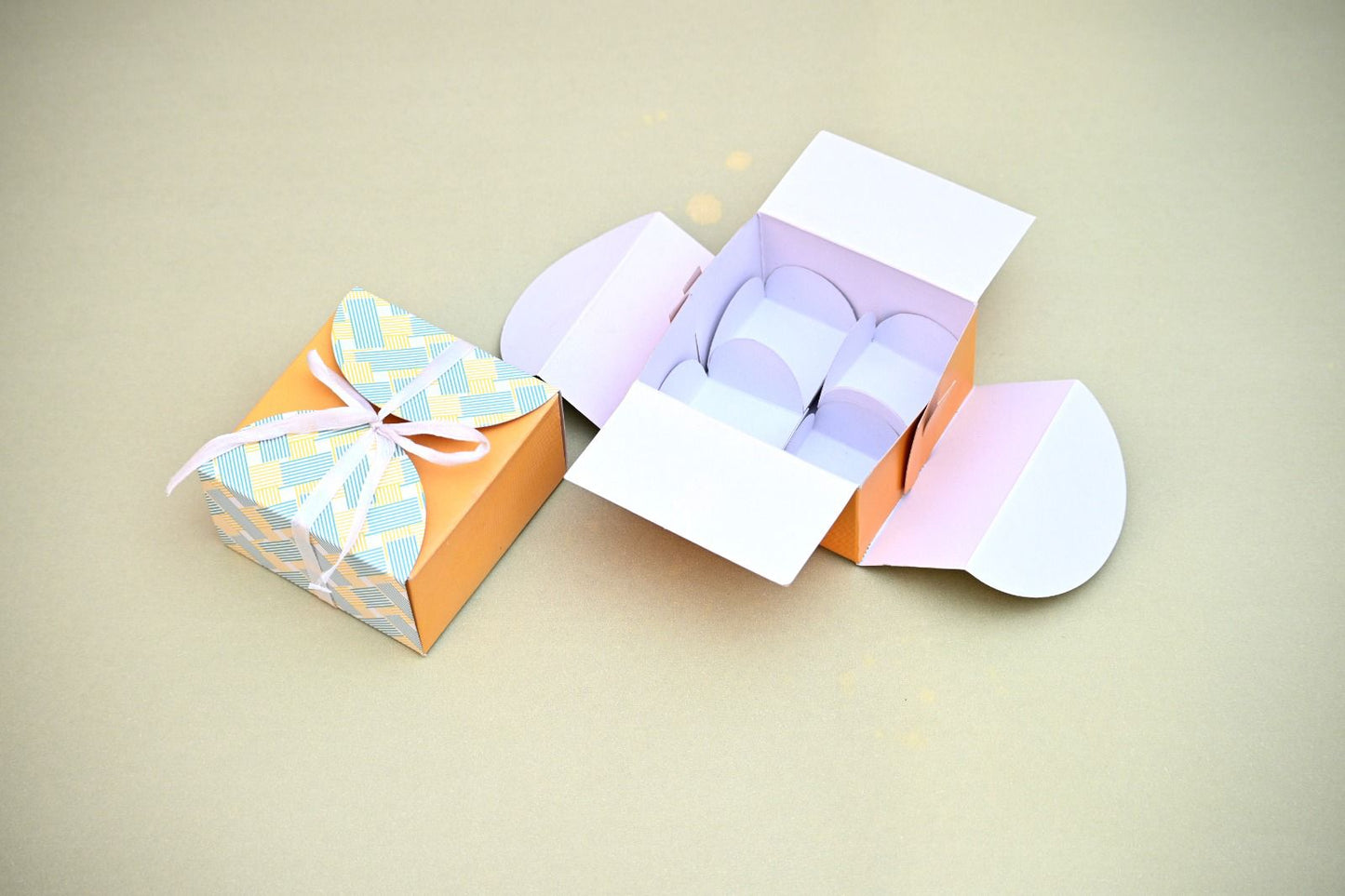 Motichoor Laddu Candle [Set of 4, 6, 8]