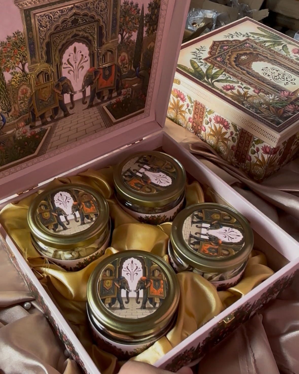 The Nazrana Gift Box - Shahi Gifting